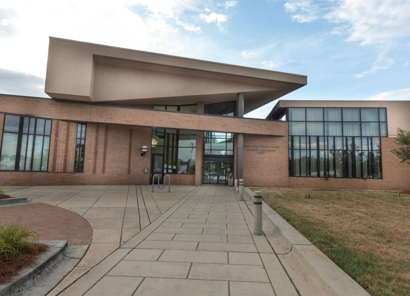 An image of the Sugar Creek Library